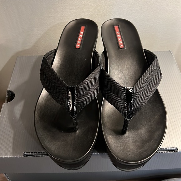 Prada ribbon patent platform sandal - Picture 2 of 10